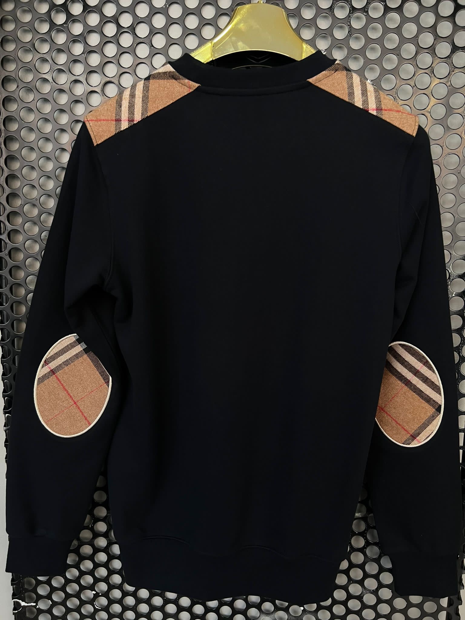 3ee068b8-b2b2-45d6-8849-f71eec0b1d7d