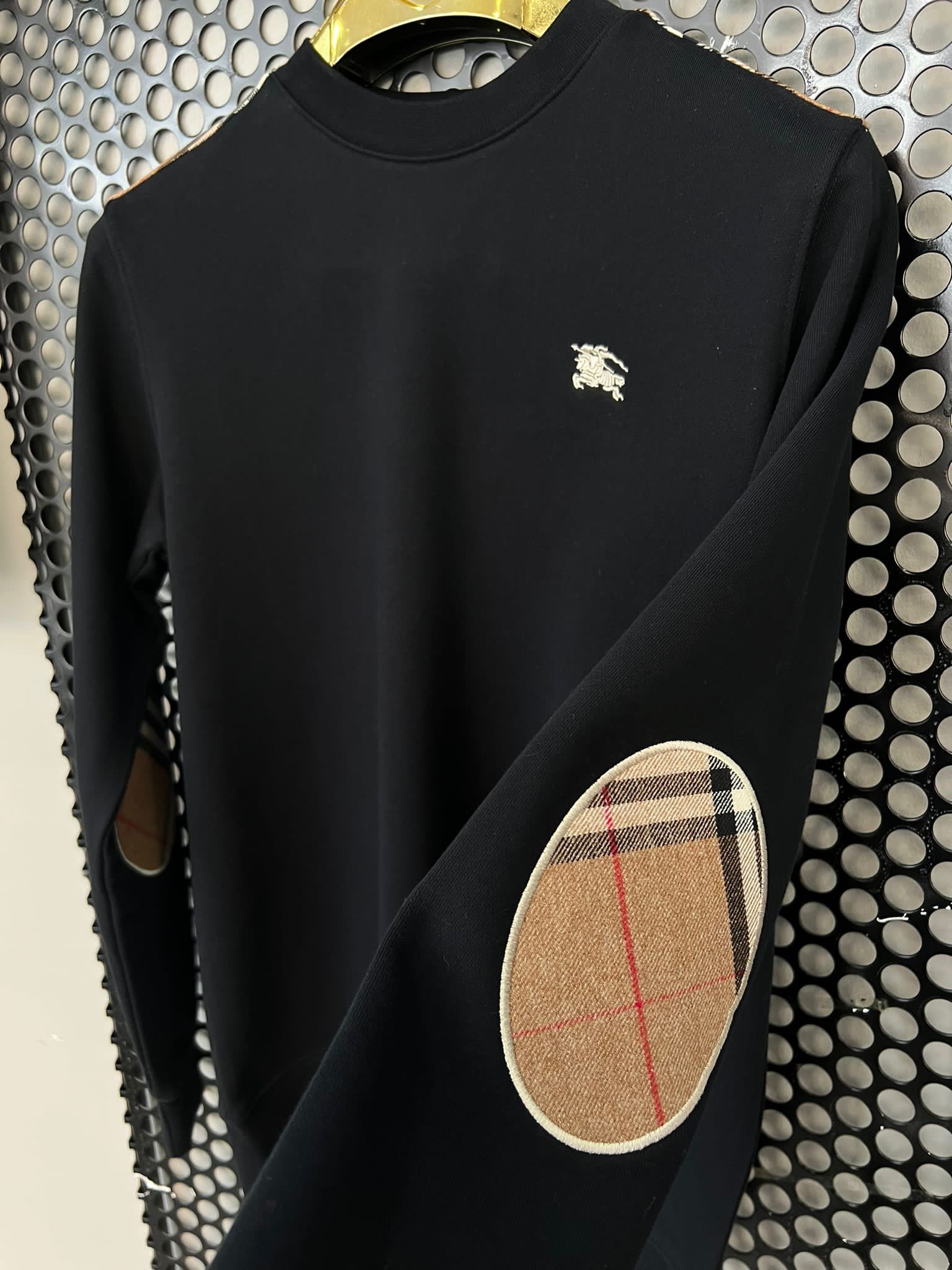 af9dcd0f-26a3-4728-9cab-1bf182ea2eb3