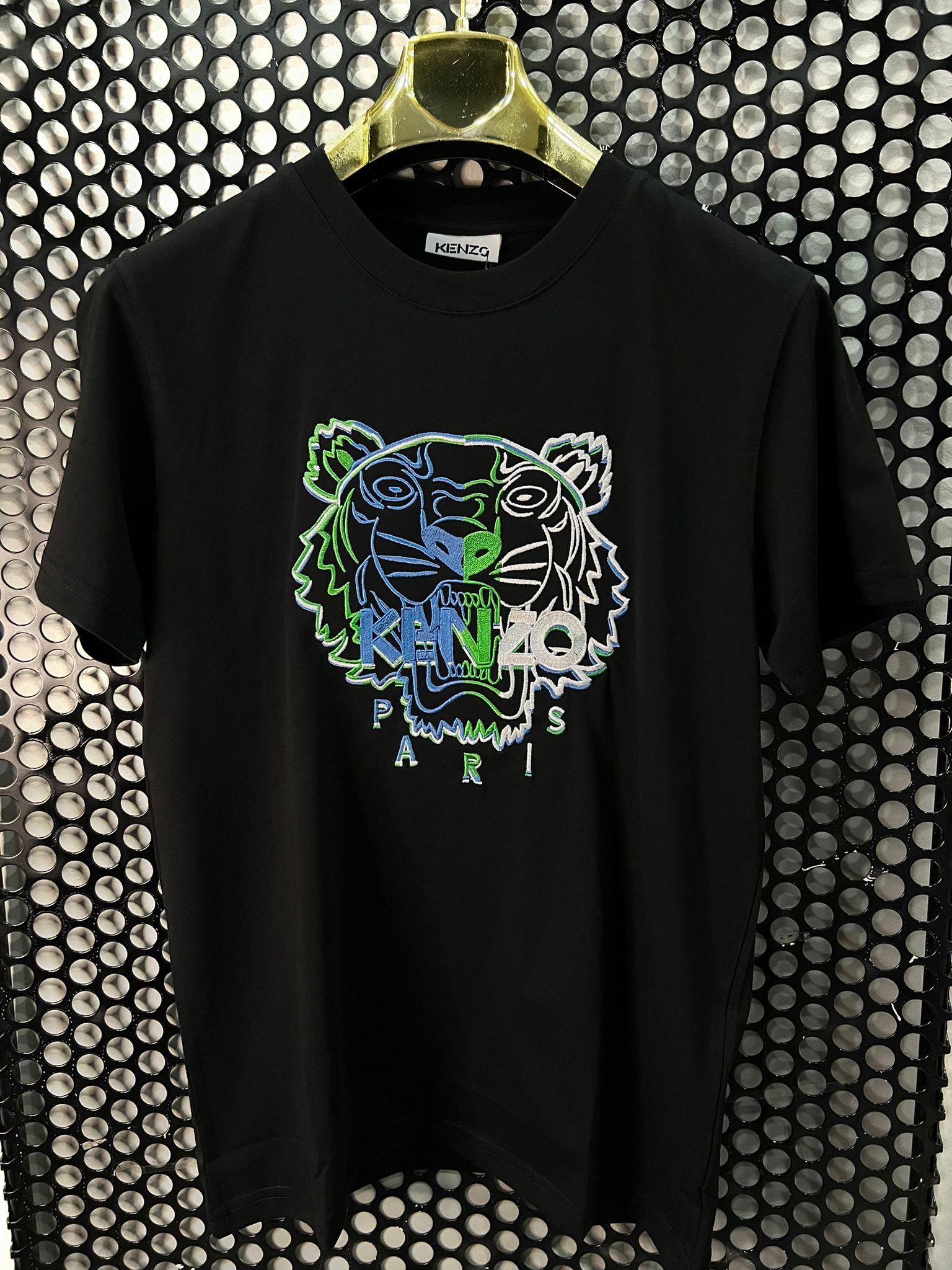 5db801fa-2abd-4e6f-a788-f848974c2896