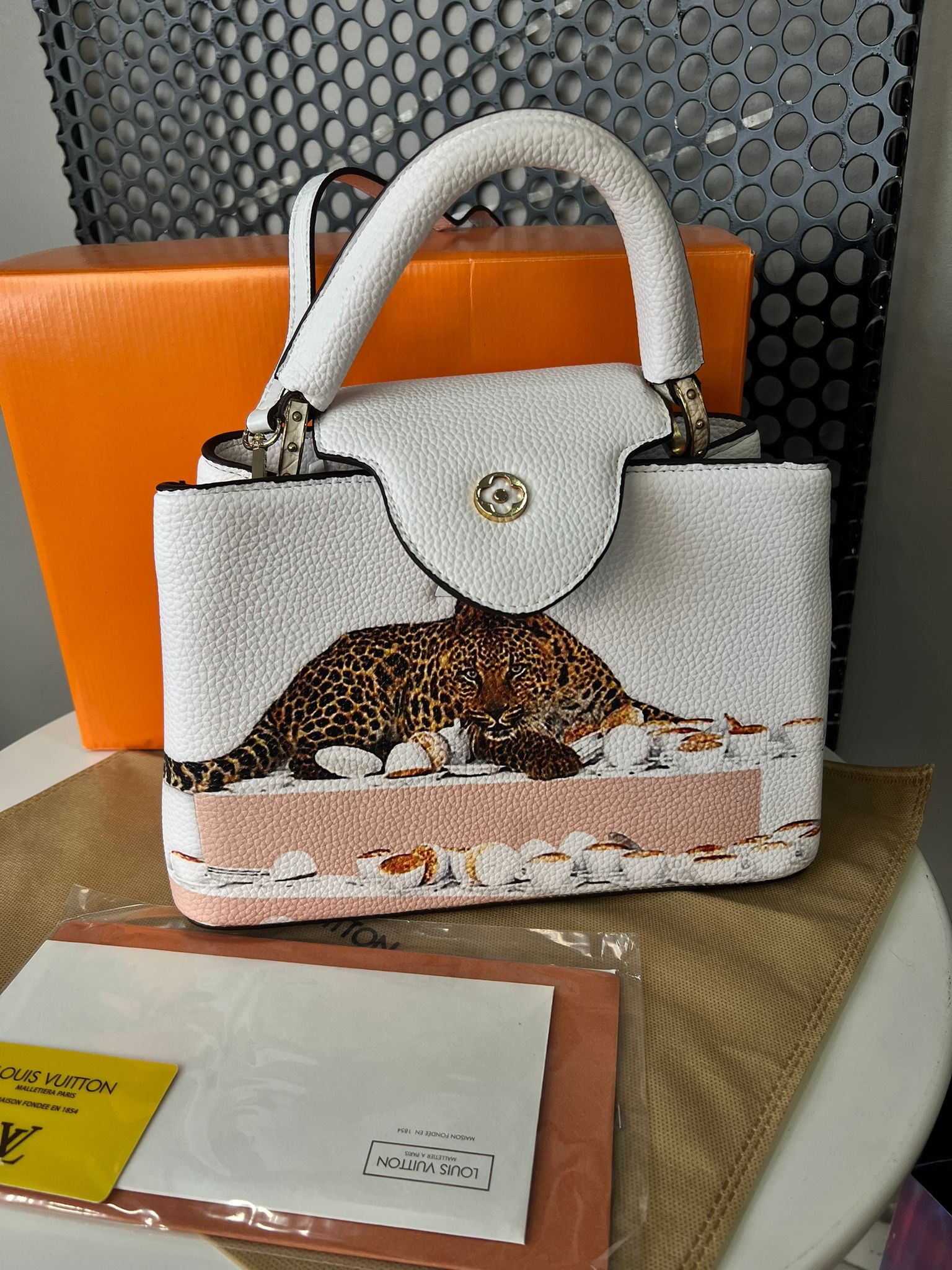 7f857b5c-3b94-433b-8963-ea386905ef97