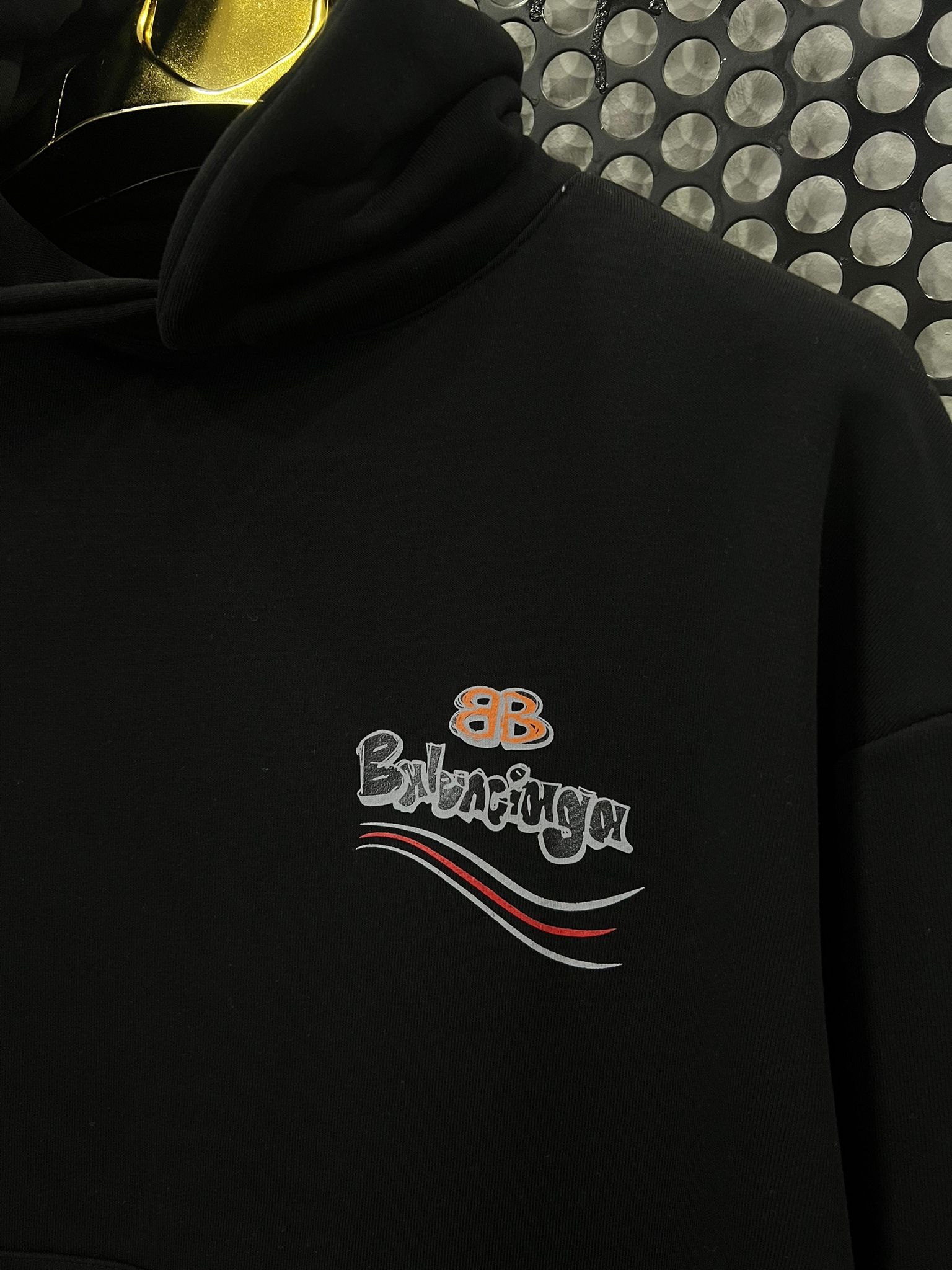 e887d327-131b-4639-aaee-ccc8d65ede7f-1