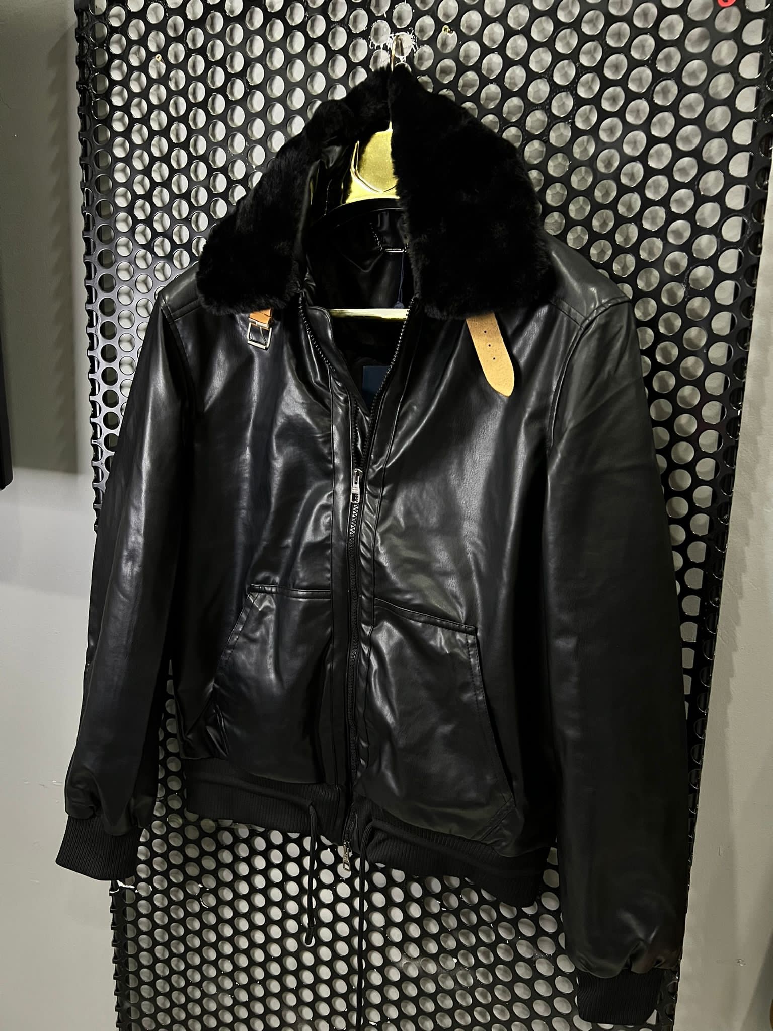 4b7c1869-1238-460c-81f7-7ea9a1bdeef3