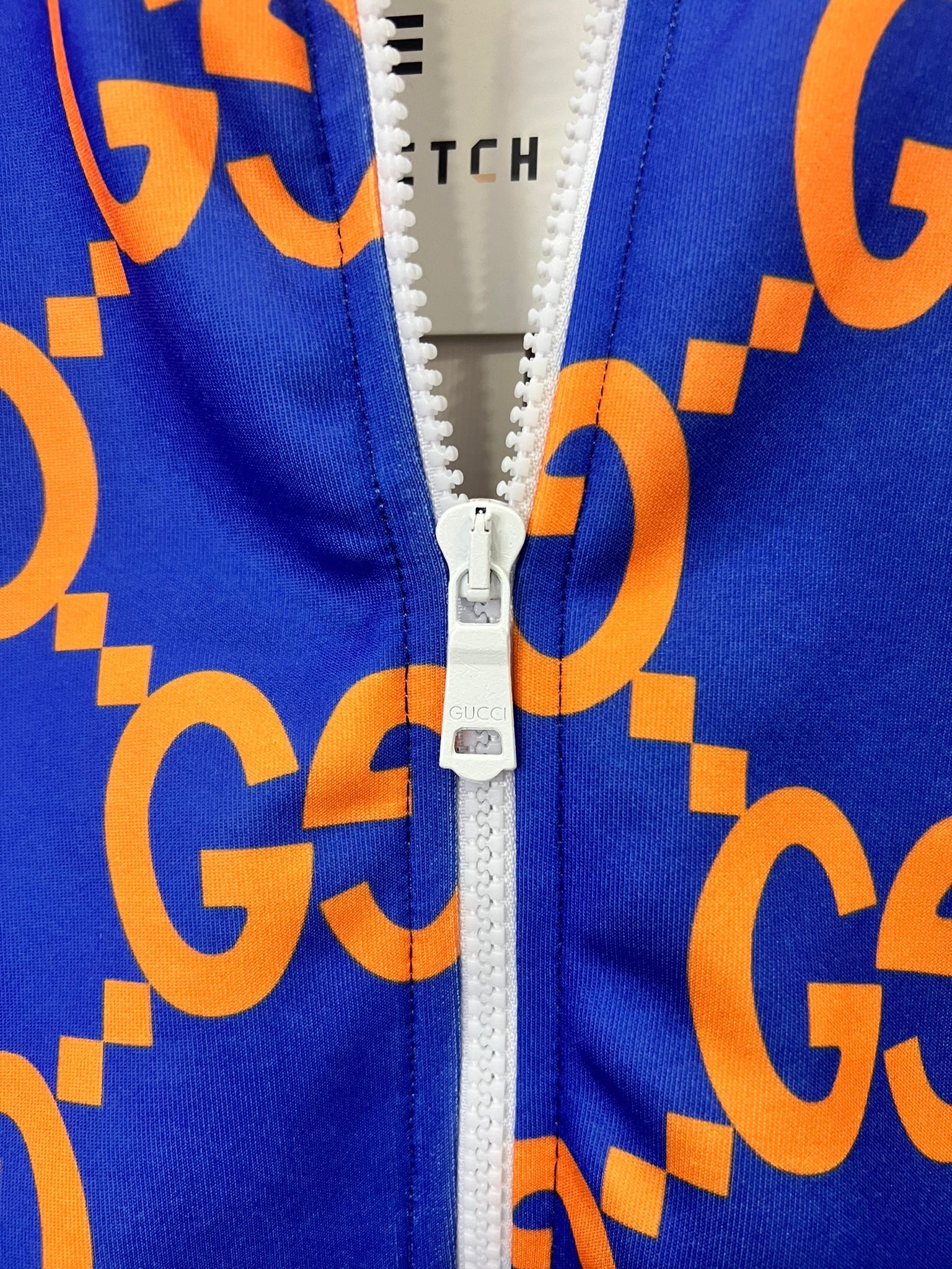 4d641e6d-5b26-4501-b808-f0145e3fa97e