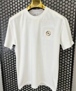 Burberry Fashion Logo T-shirt / Small