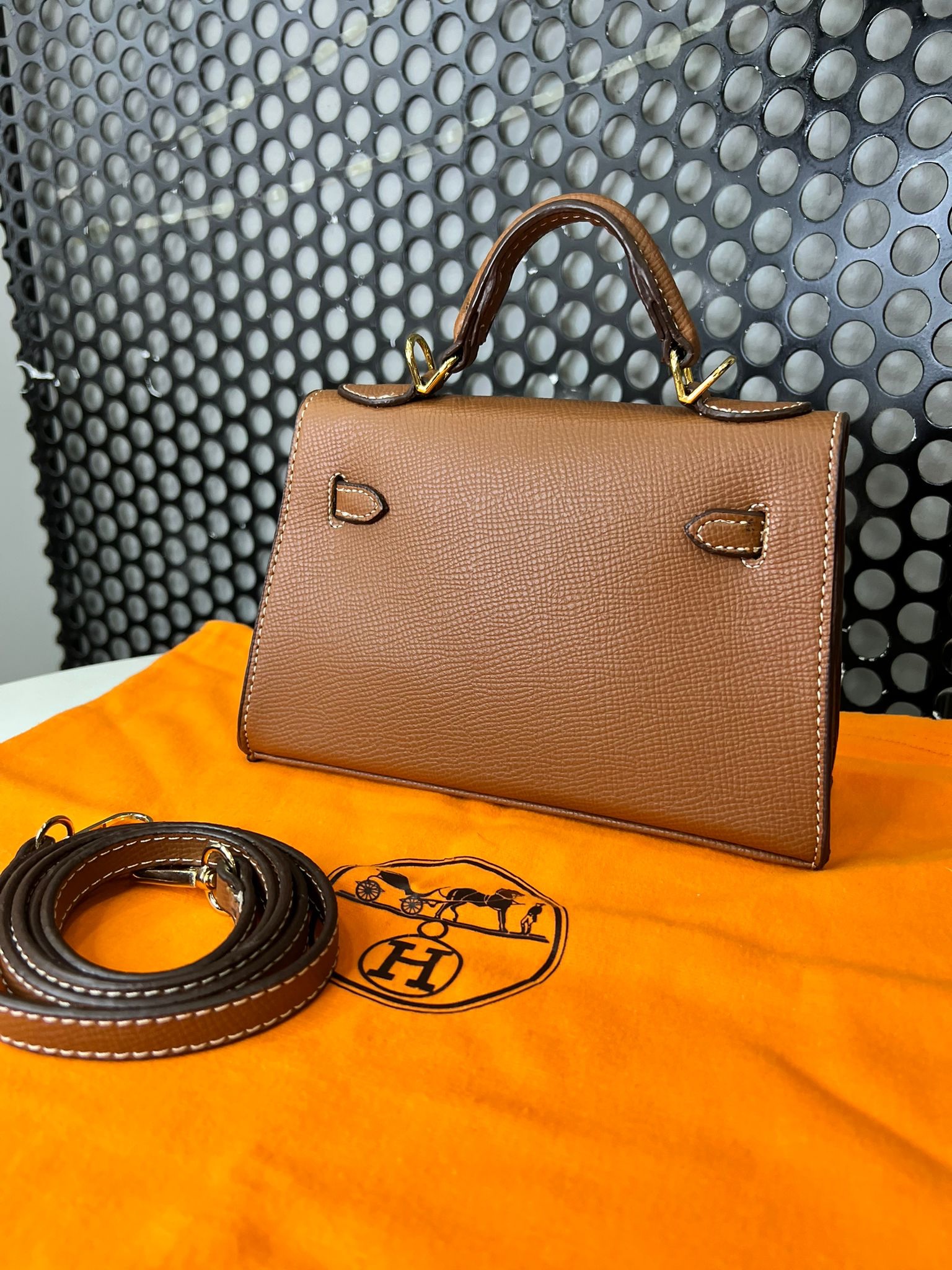 67033290-f54f-445b-b380-6340425c382b