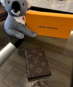 Louis Vuitton Leather Fashion Cardholder