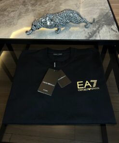 Street-style Fashion EA Logo Tshirt