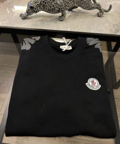 Street-style Fashion Black Logo Tshirt